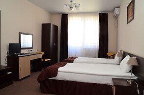 Barkhatnye Sezony Ekaterininsky Kvartal