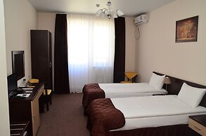 Barkhatnye Sezony Ekaterininsky Kvartal