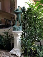 C2 Residence Boutique Hotel