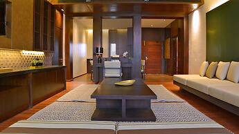 Emerald Palace Hotel