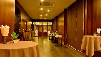 Emerald Palace Hotel