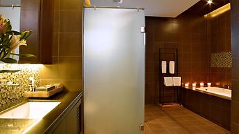 Emerald Palace Hotel