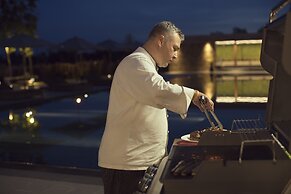 Emerald Palace Hotel