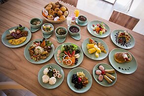 HARRIS Hotel Seminyak Bali