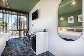 Nightcap at Morwell Hotel