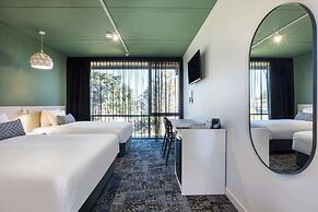 Nightcap at Morwell Hotel