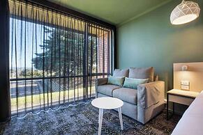 Nightcap at Morwell Hotel