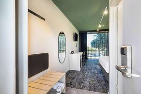 Nightcap at Morwell Hotel