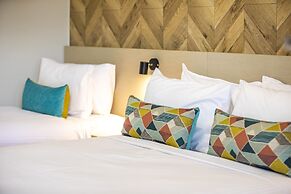 Nightcap at Sylvania Hotel