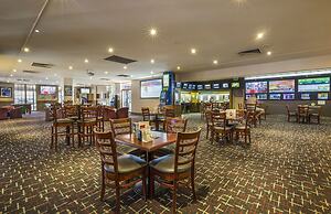 Nightcap at Sylvania Hotel