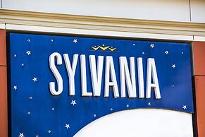 Nightcap at Sylvania Hotel