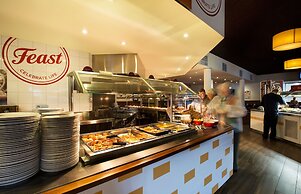 Nightcap at Gateway Hotel