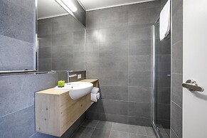 Nightcap at Gateway Hotel