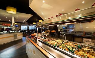 Nightcap at Gateway Hotel