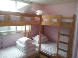 Namu Guesthouse - Hostel