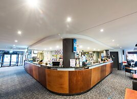 Nightcap at Rose & Crown Hotel