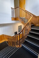 Nightcap at Rose & Crown Hotel