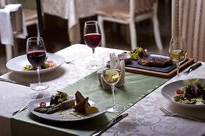 Amici Grand Hotel