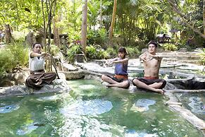 Wareerak Hot Spring & Wellness
