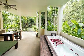 Wareerak Hot Spring & Wellness