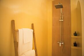 iRoHa Garden Hotel & Resort