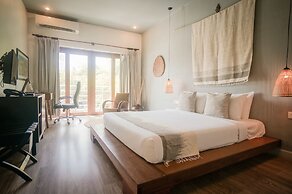 iRoHa Garden Hotel & Resort