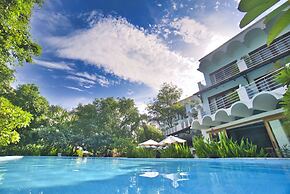 iRoHa Garden Hotel & Resort