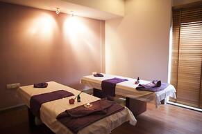 iRoHa Garden Hotel & Resort