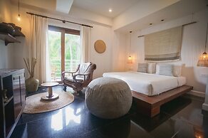 iRoHa Garden Hotel & Resort