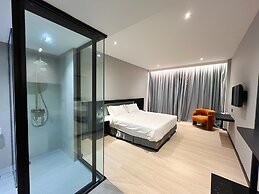 Crystal Crown Kuala Lumpur