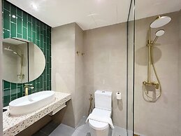 Crystal Crown Kuala Lumpur