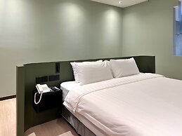 Crystal Crown Kuala Lumpur