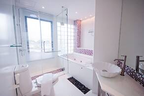 Siam Paradise Entertainment Complex