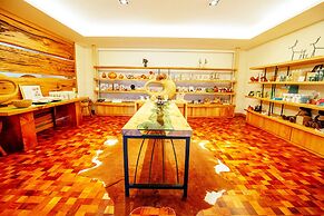 Bay Forest Boutique Hotel