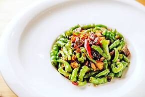 Bay Forest Boutique Hotel