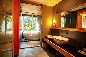 Bay Forest Boutique Hotel