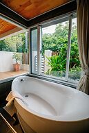 Bay Forest Boutique Hotel