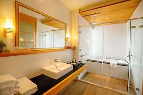 Bay Forest Boutique Hotel