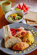 Bay Forest Boutique Hotel