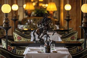 La Reserve Paris Hotel and Spa
