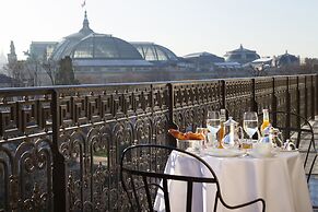 La Reserve Paris Hotel and Spa