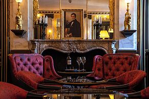 La Reserve Paris Hotel and Spa