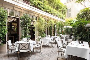 La Reserve Paris Hotel and Spa
