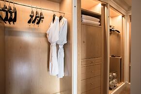 La Reserve Paris Hotel and Spa