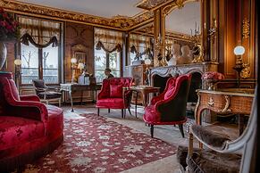 La Reserve Paris Hotel and Spa