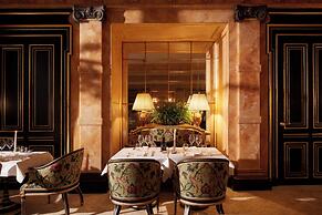 La Reserve Paris Hotel and Spa