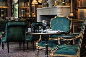 La Reserve Paris Hotel and Spa