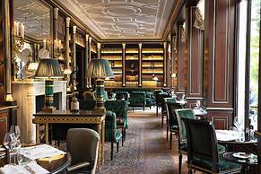 La Reserve Paris Hotel and Spa