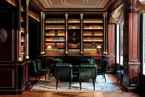 La Reserve Paris Hotel and Spa