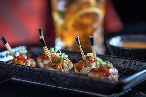 La Reserve Paris Hotel and Spa